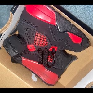 Jordan 4s